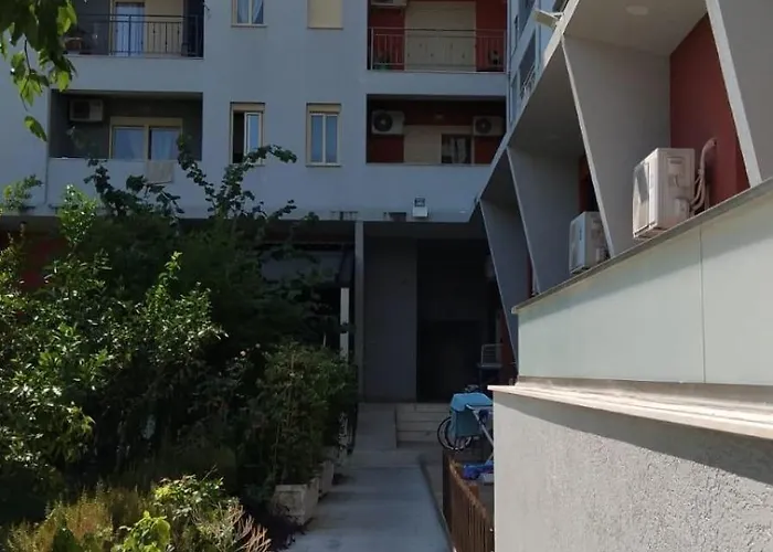 Eriseld House * Vlorë